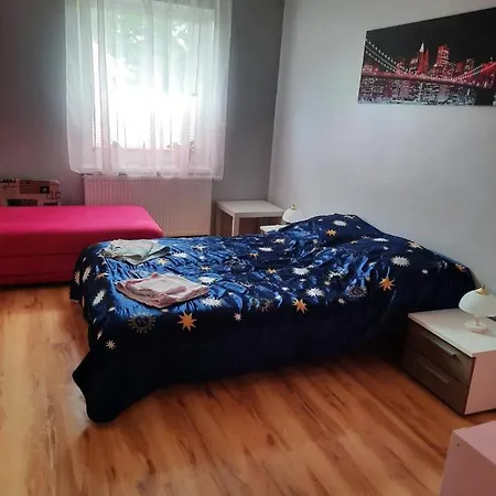 Mieszkanie Z Ogrodkiem I Grillem Lejlighed Świnoujście (Swinemünde)