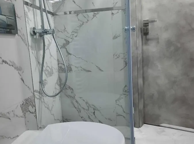 Mieszkanie Z Ogrodkiem I Grillem Apartman *